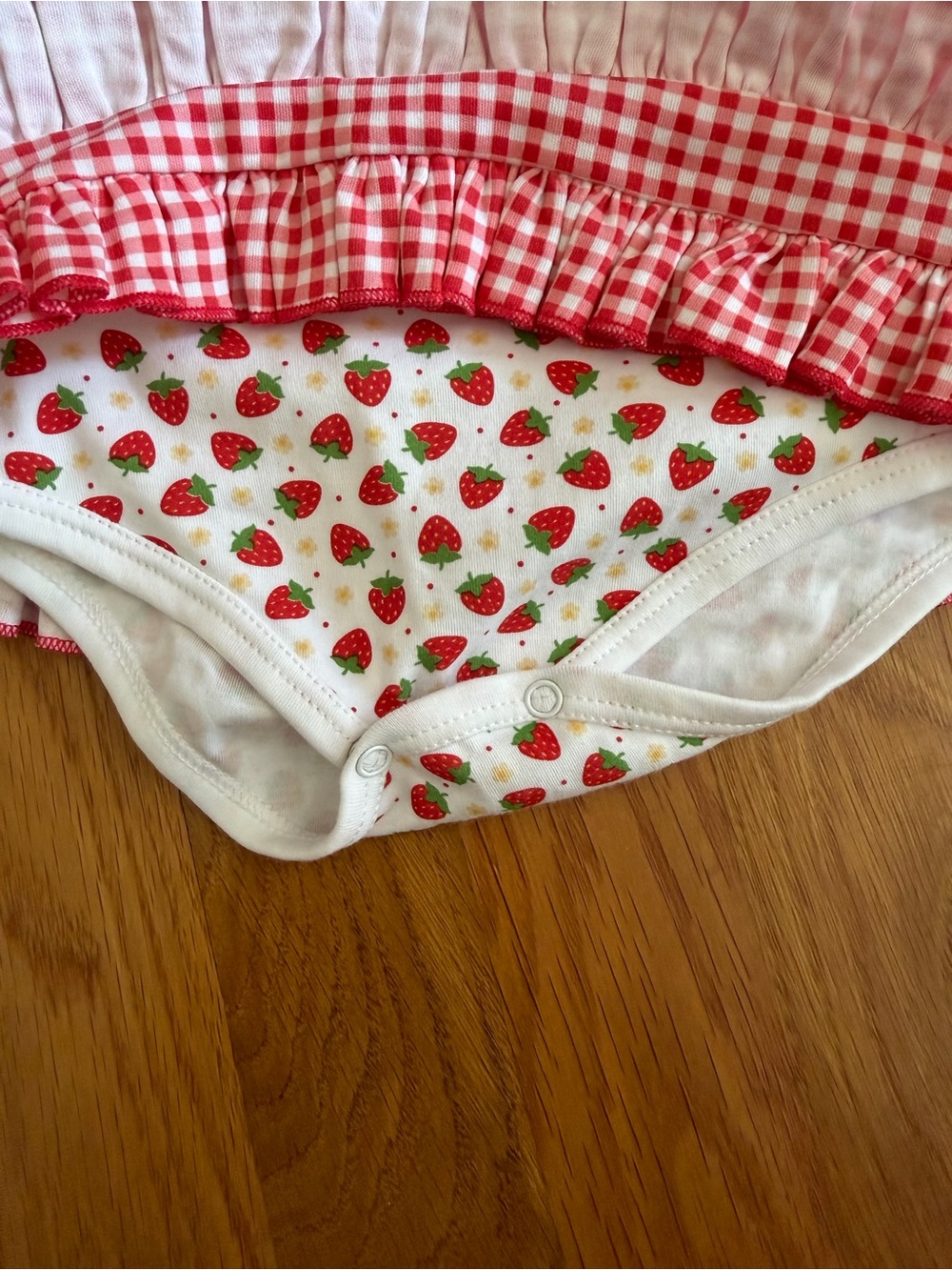 Strawberry Print Baby Onesie - Picture 5 of 8